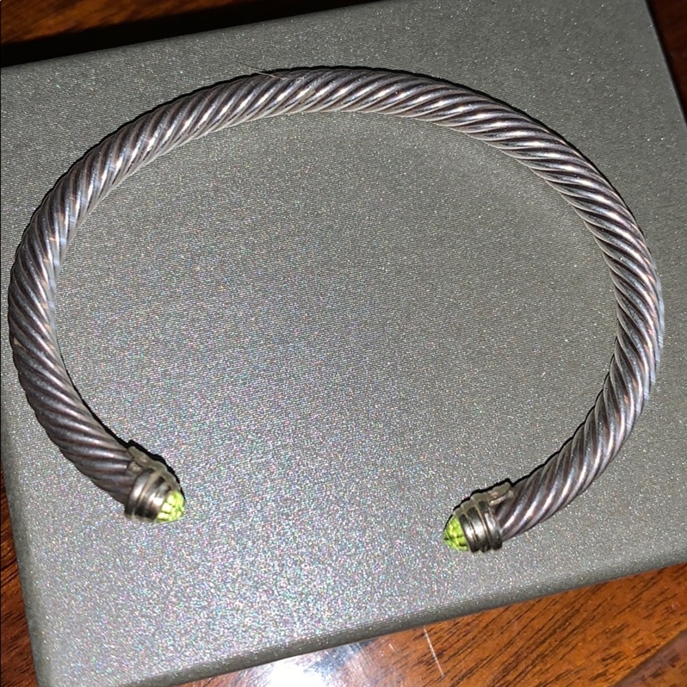 David yurman bracelet peridot (green) stones